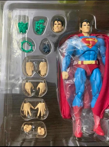 Medicom Toy MAFEX 117 Hush Ver. Superman 1/12 Action Figure In Stock