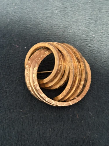 Broche Christian Dior fabriquée par Grosse Allemagne 1961