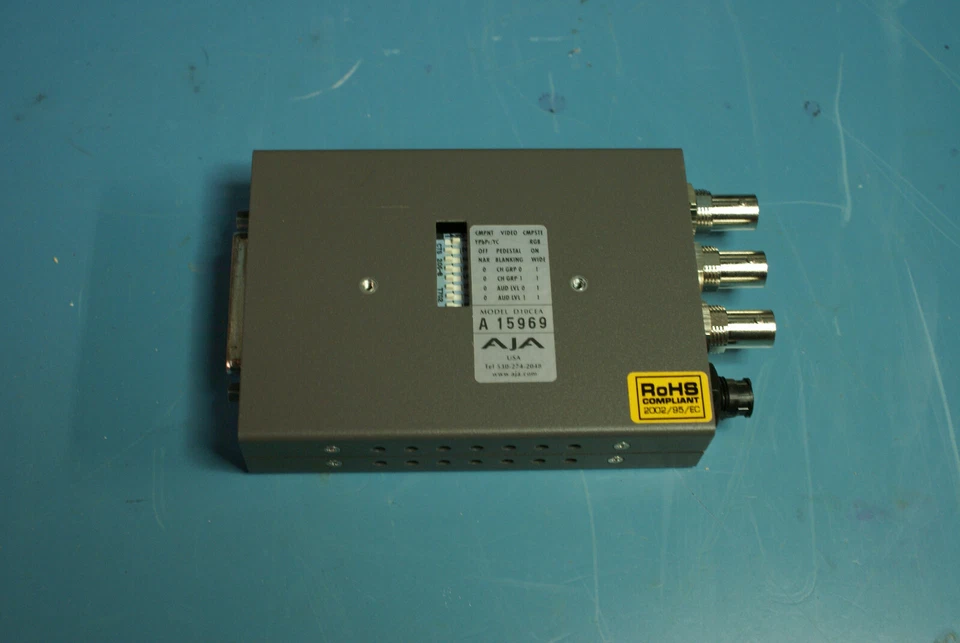 Convertidor de audio equilibrado de 4 canales AJA D10CEA SDI a video compuesto/compuesto Foto 2 de 4
