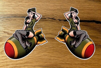 2x Bombe Aufkleber Girl Sticker Oldschool Hotrod USA V8 Auto Retro Kult Pinup V2