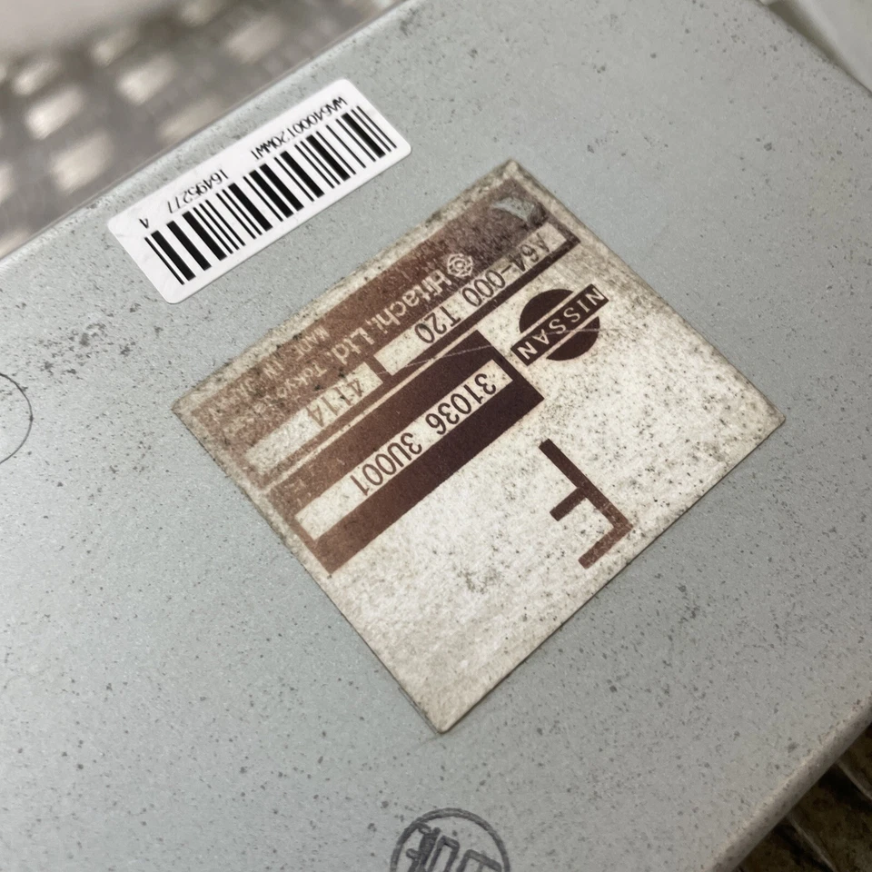 Computadora de transmisión NISSAN Cube 2003 UA-BZ11 - P/N: 310363 3U001 - Imagen 3 de 4