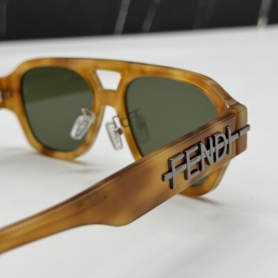 NEW FE40130F 55N FENDI SUNGLASSES SHINY LIGHT HAVANA UNISEX  display picture 2
