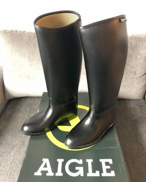 AIGLE Sleek Black Equestrian Style Rain Boots Size U.S. 5.5 Lightly Worn
