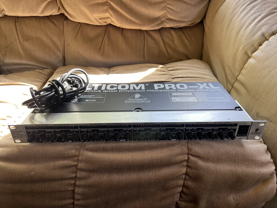 Behringer MULTICOM PRO-XL MDX4600 Foto 2 de 4