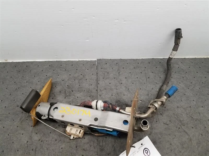 Conjunto de bomba de combustible eje delantero trasero para camioneta Ford E150 1143000 05-08 Foto 2 de 4