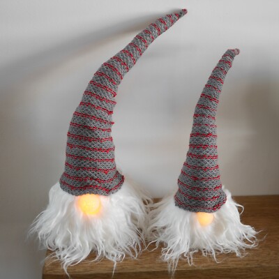 Große weihnachtliche sitzende Stoff nordische Gonks Leucht LEDs - rot und grau 42 cm