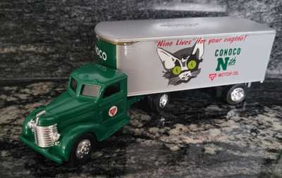 CONOCO Nth MOTOR OIL 1948 DIAMOND T SEMI CAB TRACTOR TRAILER #5 ERTL BANK 8.5''