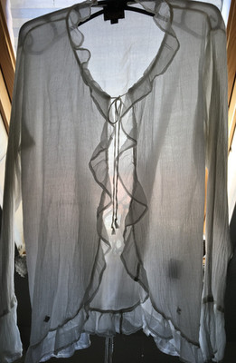 Da.Bluse, weiß, luftig, mit Rüschchen