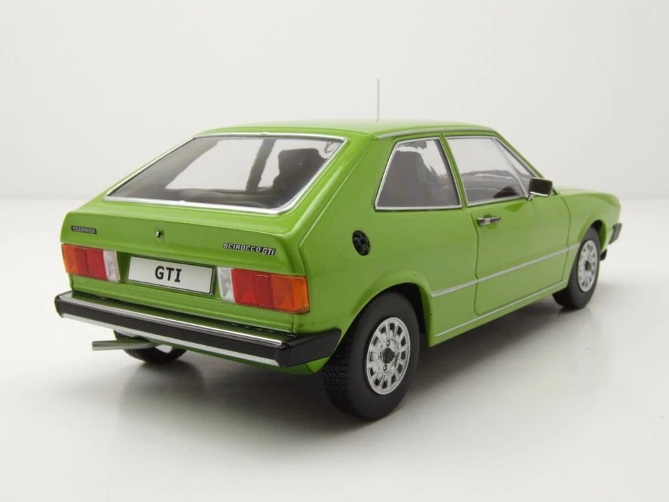 VW Scirocco 1 GTI 1976 Verde Chiaro Metallizzato Modellino 1:18 KK Scale - Immagine 2 di 4