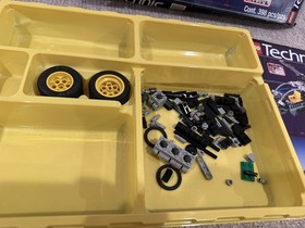 LEGO TECHNIC: Fiber Optic (8456) - Complete (missing 1 fiber, damaged cable)