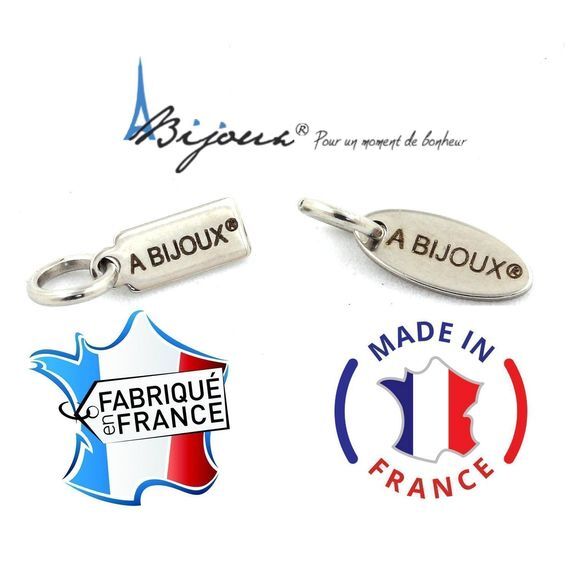 Aigue-marine du Brésil // 13,86 carats En vente sur