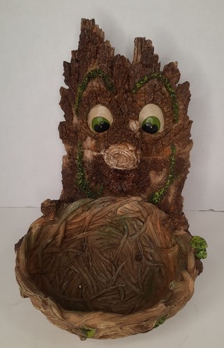 Outdoor/Indoor Battery Operated Tree Face Bird Bath Water Fountain Hangable