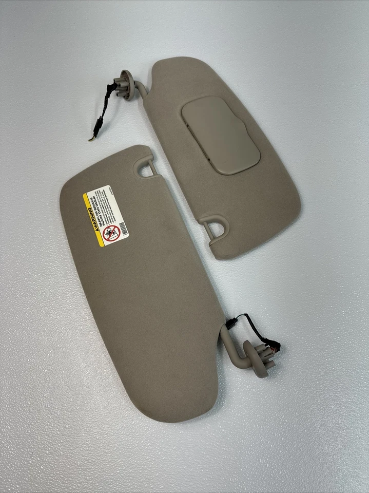 08-10 Juego de parasol Dodge Grand Caravan derecha izquierda con luz OEM gris claro Foto 3 de 4