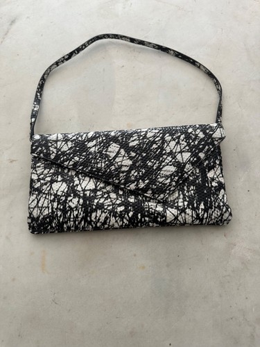 LK Bennett New Leather Clutch Bag. Black & Cream. Detachable strap.29 x 15 cms - Picture 6 of 6