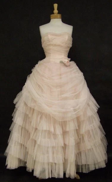 Vintage Champagne Wedding Dresses Ruffles Sweetheart Tulle A-Line Bridal Gowns - Image 2 of 4