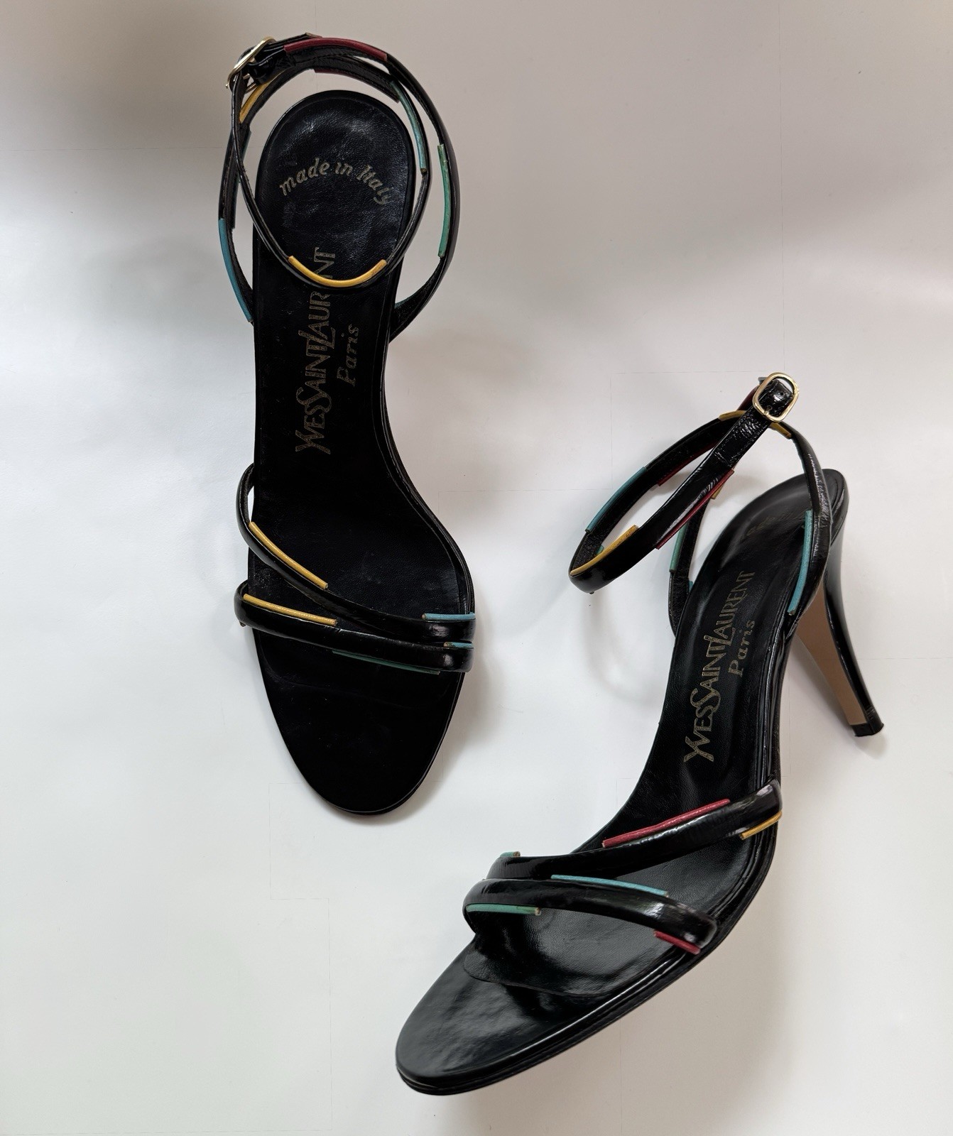 Tacchi in pelle vintage Yves Saint Laurent taglia 8 con cinturino colore nero blocco