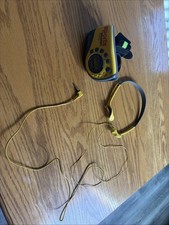 Vintage Sony Sports Walkman FM/AM SRF-M78 Yellow With Headphones