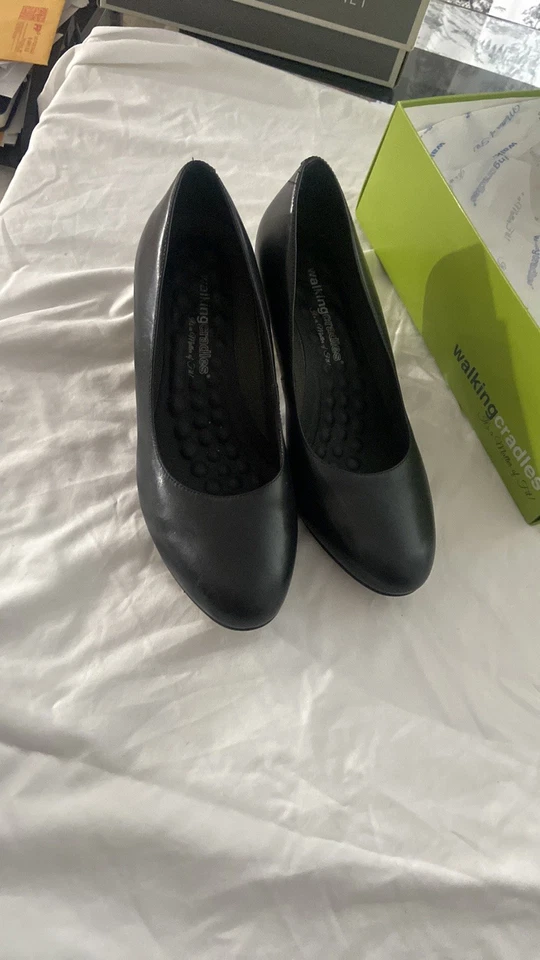 Walking Cradles high heels size 10 wide - Image 3 of 4
