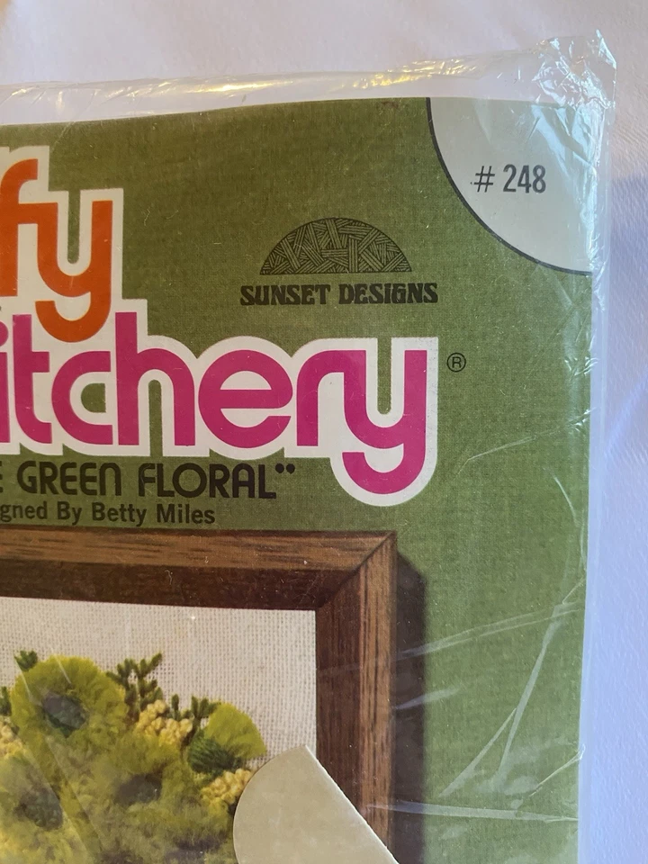 Kit de bordado vintage 1975 Jiffy Stitchery Petite verde floral crewel, 4" x 5" Foto 3 de 4