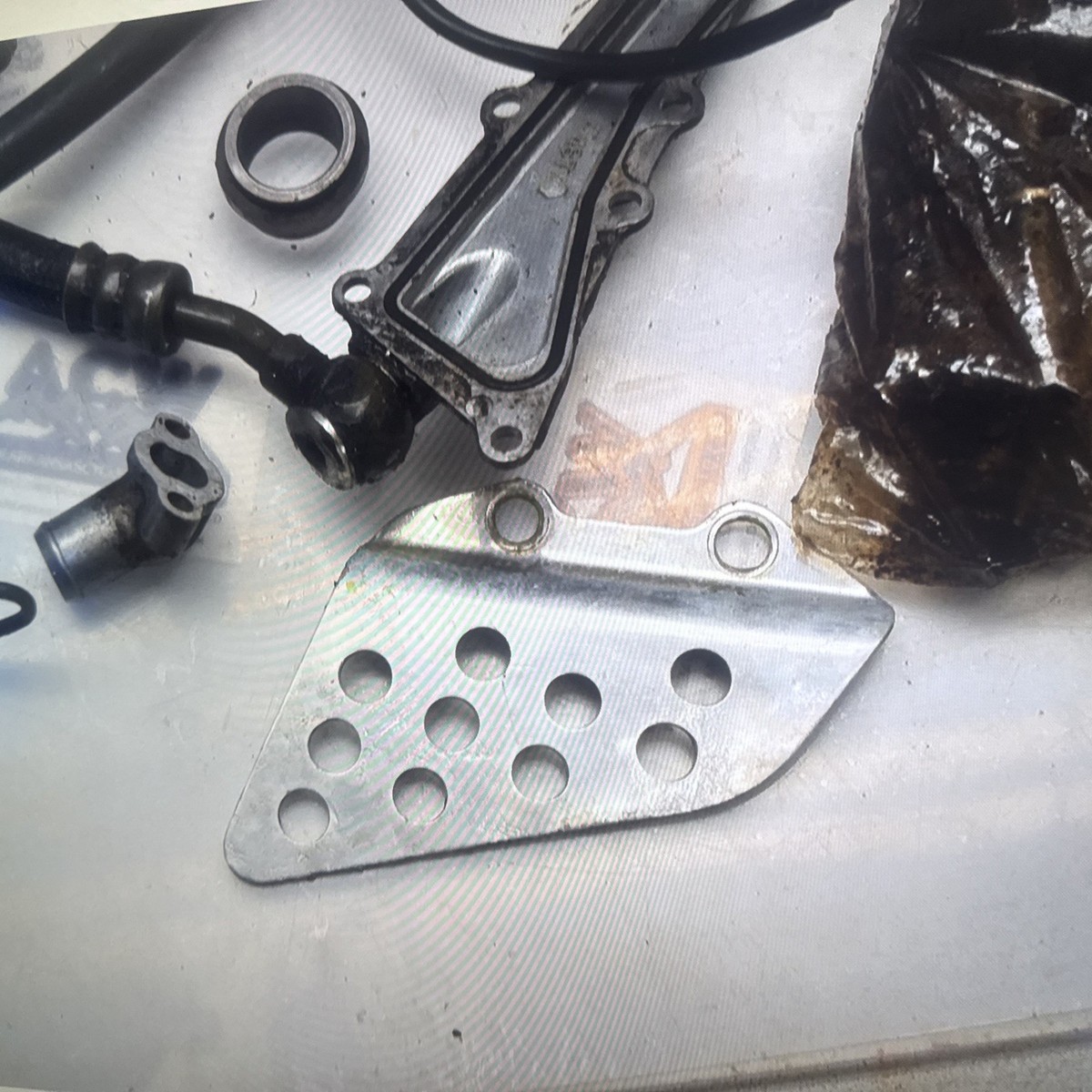 CD1 ENGINE MOTOR PART LOT BOLTS MOUNT COVER 96 KAWASAKI NINJA ZX9