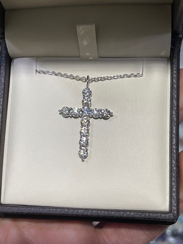 2.2 TCW Large Diamond Cross Pendant 100 