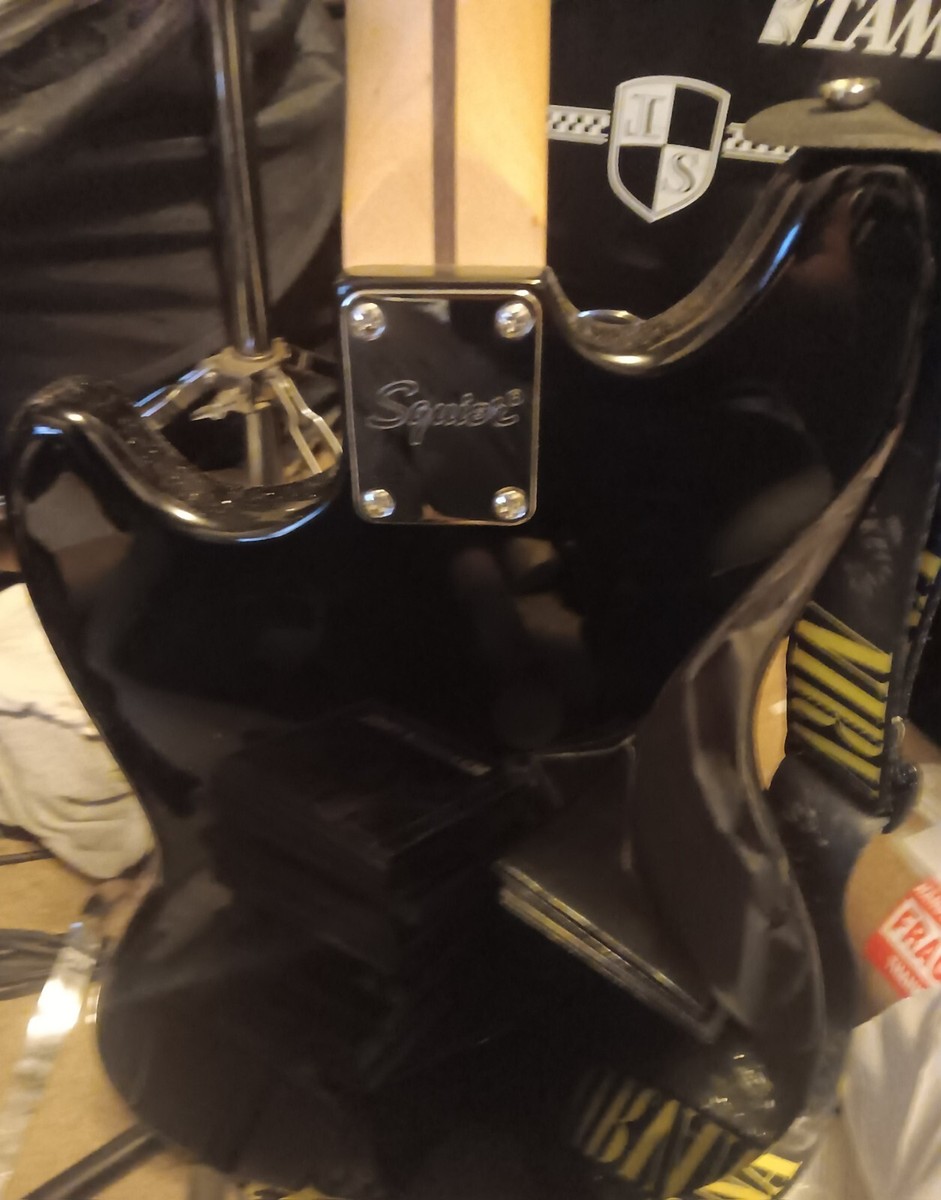 Fender Squier Bullet Mustang Dual Humbuckers - Black - Kurt Fender Squier Bullet Mustang Dual Humbuckers - Black - Kurt