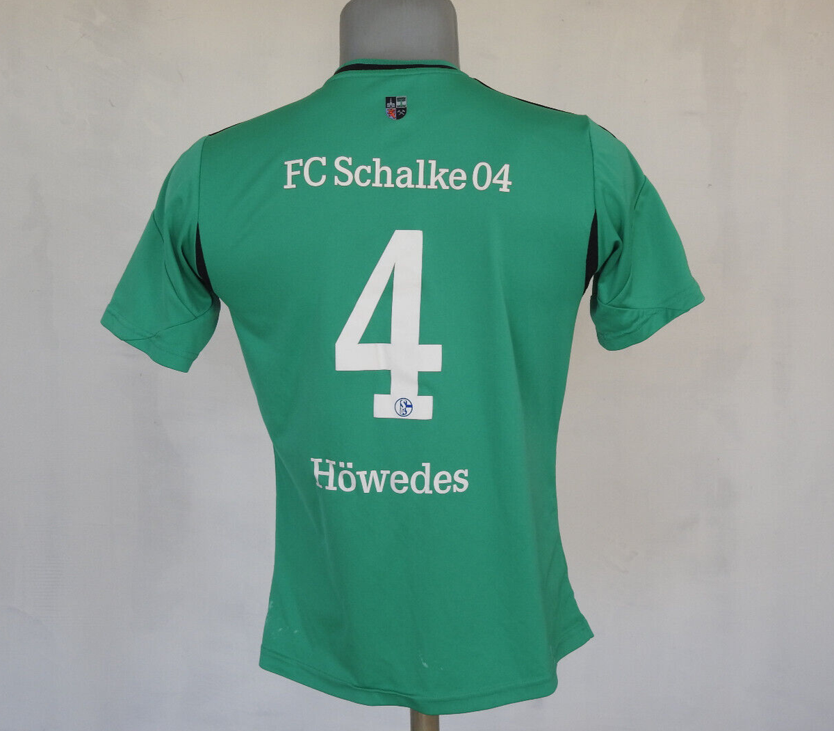Schalke 04 Away Jersey #4 Howedes Adidas Green Shirt Size Boys L