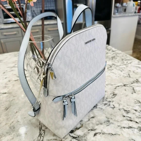 MICHAEL KORS Dallas Medium Slim BACKPACK MK Signature Soft  display picture 2