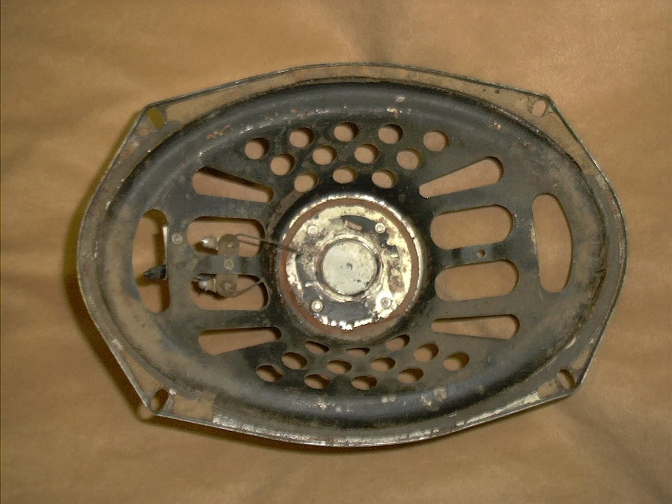 1950's,1960's original FoMoCo Ford,Thunderbird,Mercury radio speaker for rebuild - Image 3 of 3