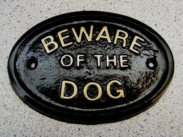 "HANDMADE" BEWARE OF THE DOG DOGS - HOUSE DOOR PLAQUE SIGN GATE (Gold or Silver Lettering)