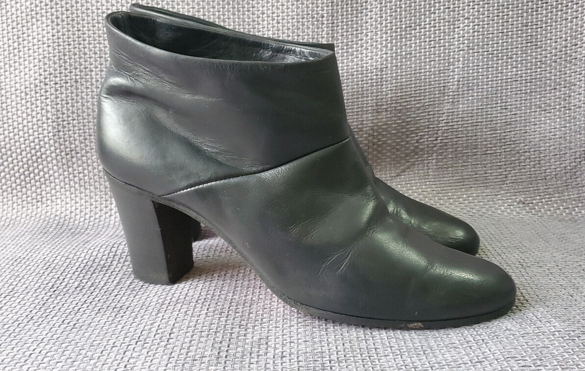 MAISON MARGIELA Black Leather Slip on Ankle Boots Sz-38EU 8US