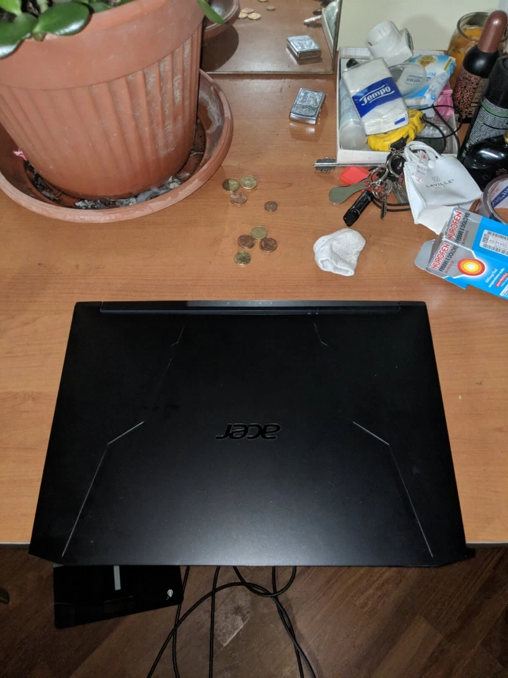 Acer Nitro 5 AN515-57-7795 15,6" 144Hz (1TB SSD, Intel Core i7-11800H,... - Bild 2 von 4