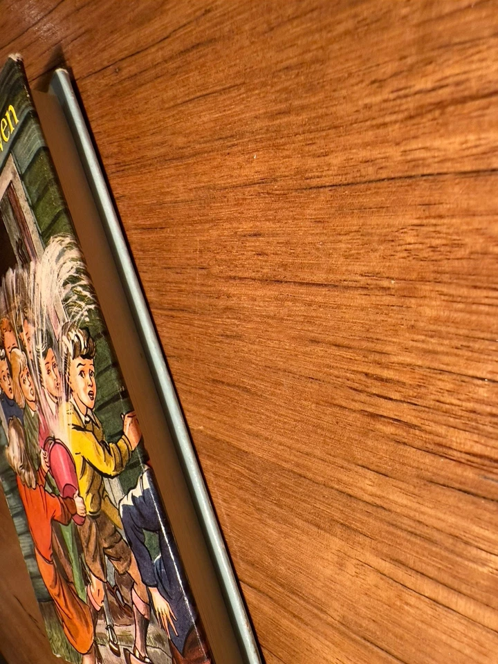 Look Out Secret Seven by Enid Blyton (Hardcover, 1974) - image 2 of 4