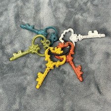 Rustic Shabby-looking Decorative Skeleton Keys Decoration (set of 5) Heavy