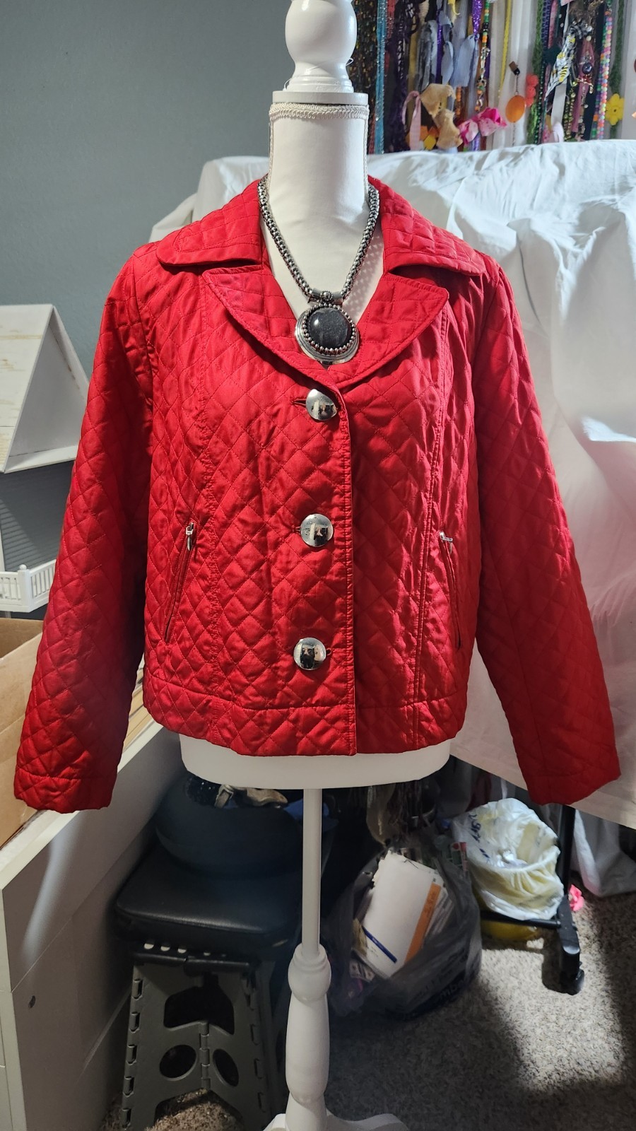 RQT red quilted button-up jacket. lightweight, collared jacket with silver-tone