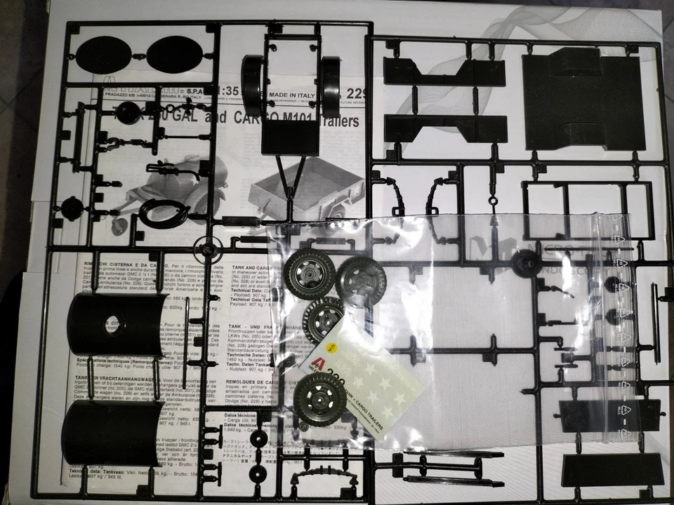 1/35  US ARMY TANK + CARGO - ITALERI - Immagine 2 di 2