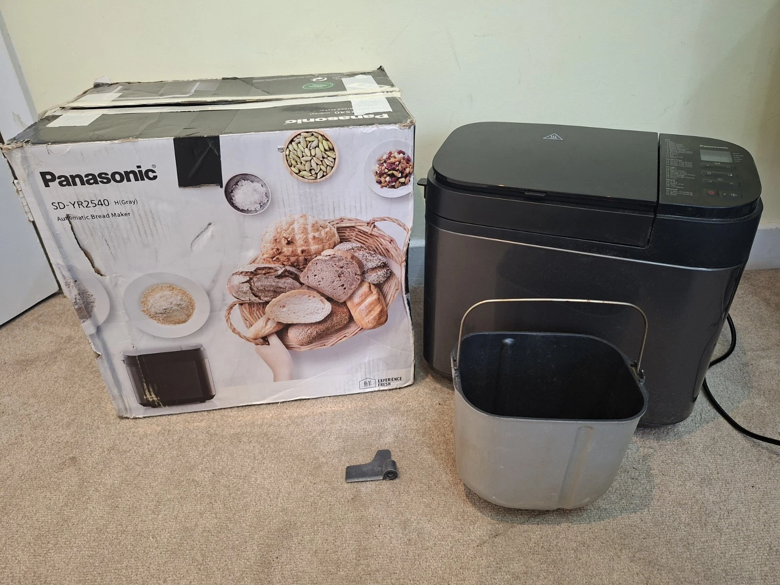 Panasonic SD-YR2540 Breadmaker - Fully Automatic, Dual Dispenser, 32 Programs
Opens in a new window