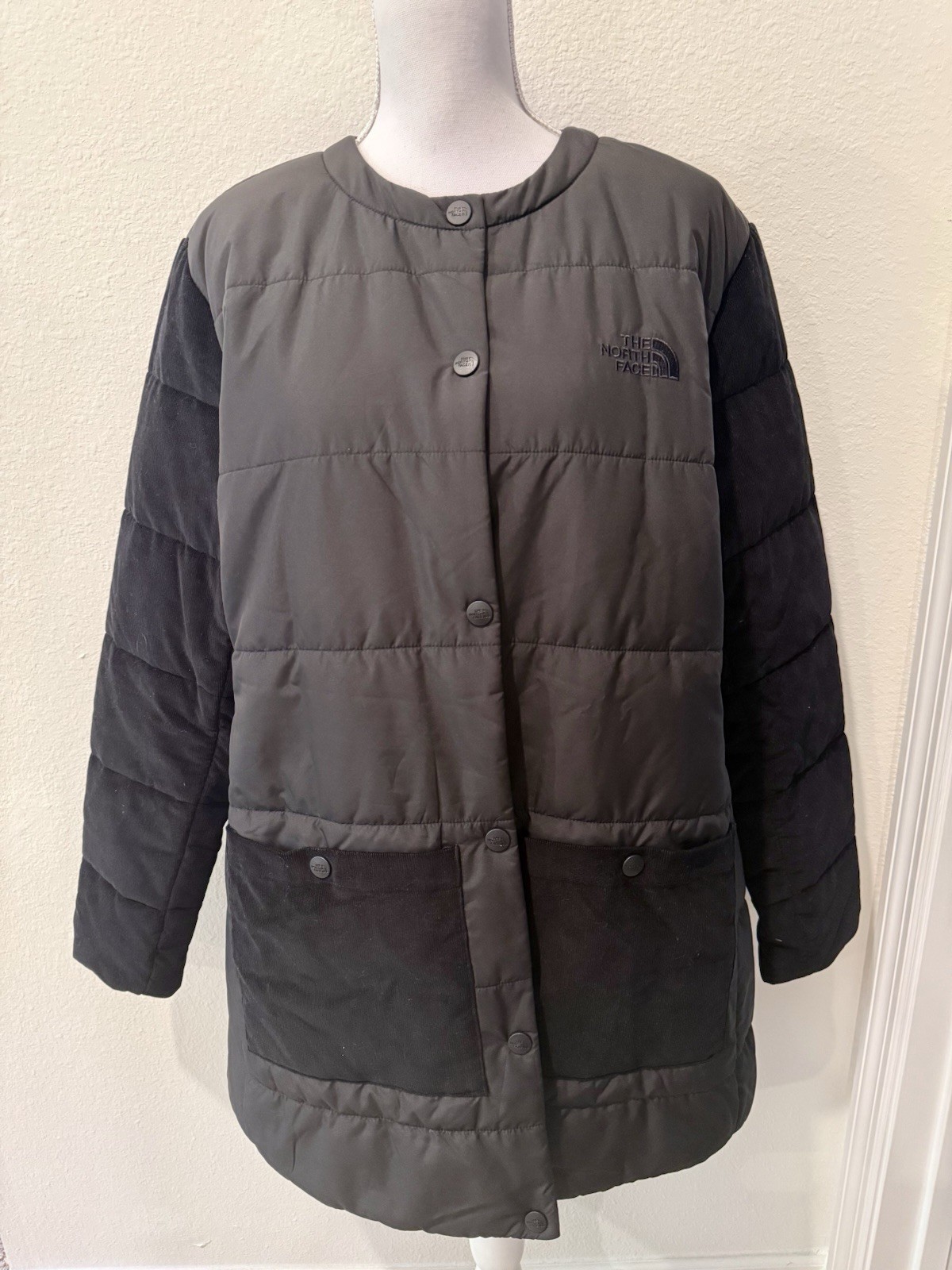 Women THE NORTH FACE QUILT PUFFER Waist Length Solid Black Snap Front Coat XL