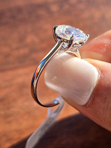 Women 3.00Ct Oval Cut Moissanite Wedding Ring 10k Solid White Gold 7.5 - Picture 7 of 10