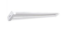  2 COUNT Utilitech 4 Ft 4000 Lumen White Cool LED Linear Garage Shop Light