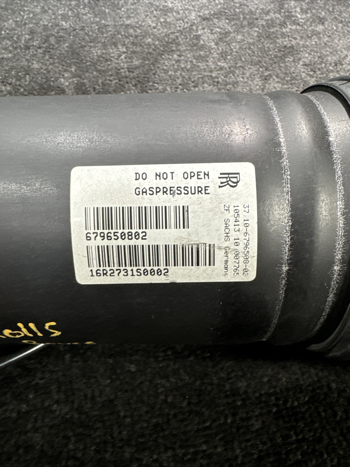 2004 Rolls-Royce Phantom Front Left Air Suspension Shock Absorber (DAMAGED!)