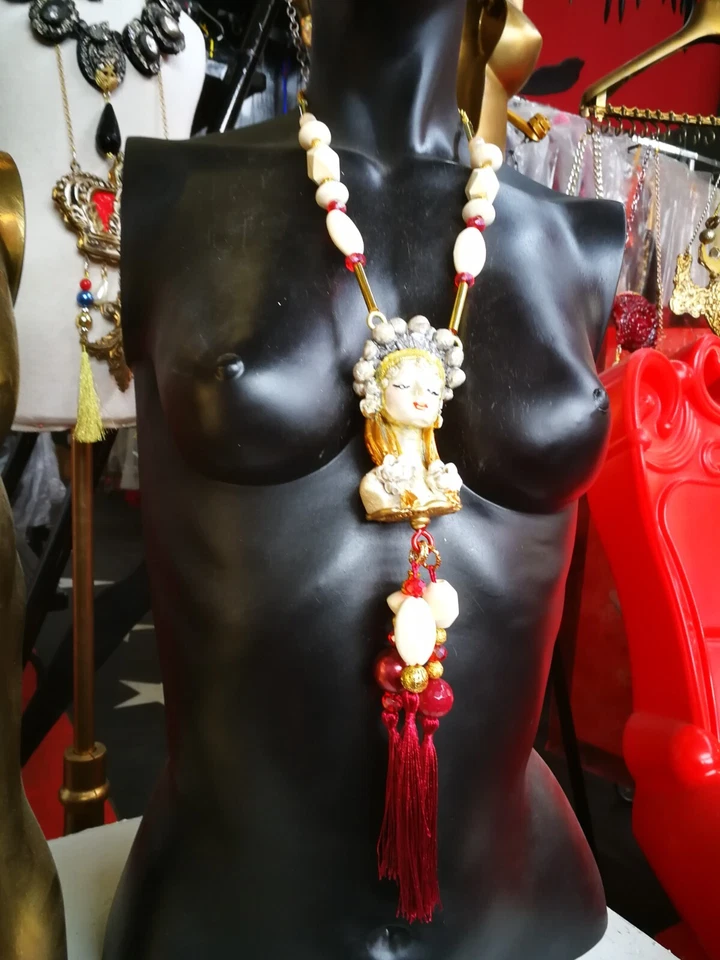 Luxury Jewelry Baroque Necklace Art Deco Doll Princess Pendant Jewellery Charm - Image 4 of 4