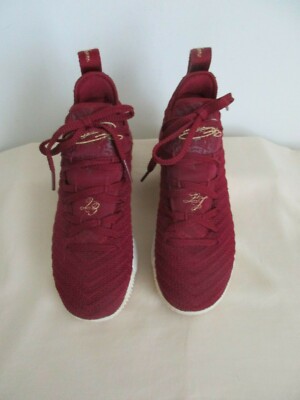 Nike animal  Print High-Top Sneakers with Red Accents LeBron James Sneaker Politics main image 2