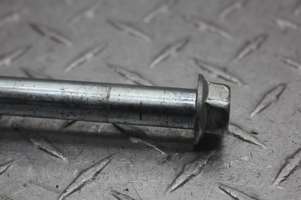 Yamaha V Star 650 XVS650A 2006 eje trasero clásico con espaciador Foto 4 de 4