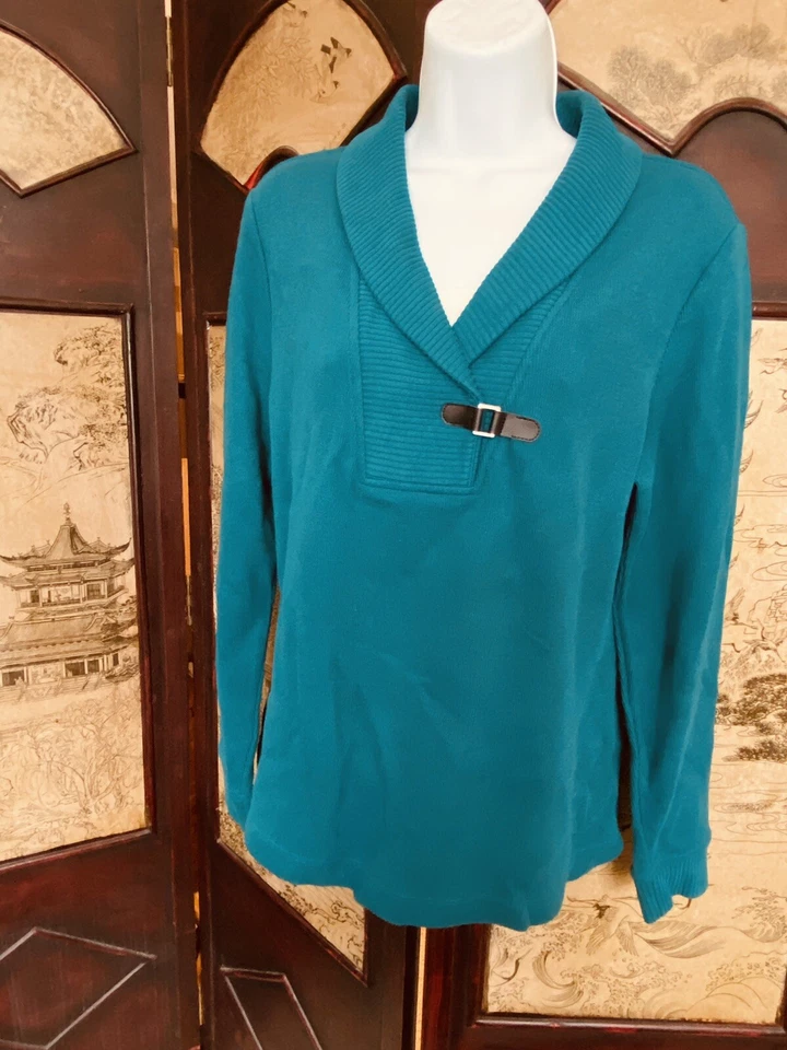 2 Studio Works Petite Medium Women Sweater Shirt Long Sleeve Pullover buckle - Image 2 of 4