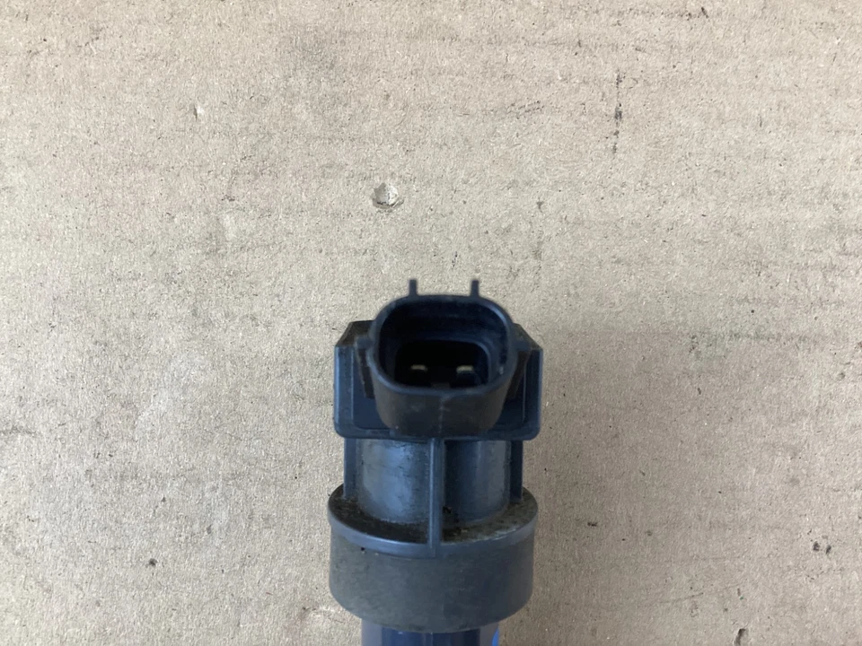 Bobina de encendido Kia Sorento 2011-2015 2,4 L 27300-3F100 OEM Foto 3 de 4