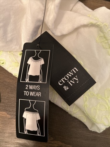 Neu mit Etikett Crown & Ivy schulterfreies Damen-Tunika klein weiß Ösen 3/4-Ärmel Oberteil - Bild 2 von 6