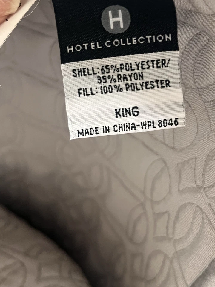 Cobertor Acolchado Hotel Collection King Plateado Nuevo Fuera de Paquete Foto 3 de 4