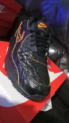 Size 10 - Nike Air Max 90 Volcano