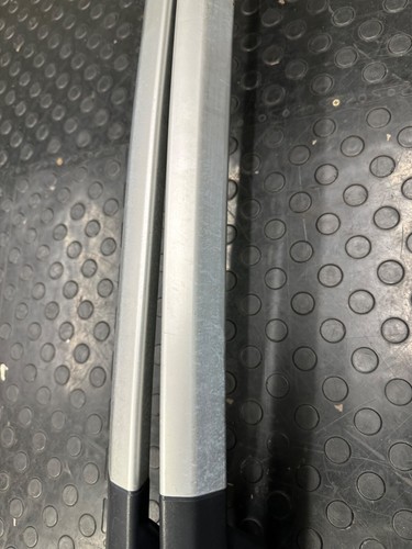 ✅ Genuine Volvo XC90 2003-2014 Roof Rails / Bars - Silver (with all fittings) - Picture 3 of 13